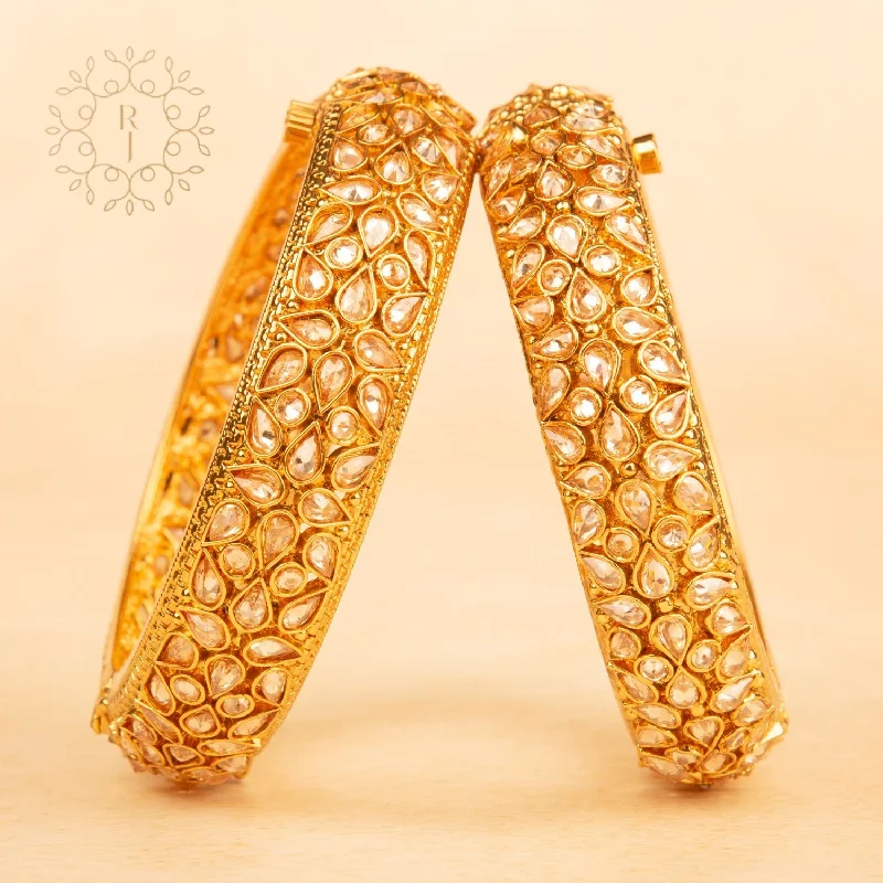 women’s bangles-Raddhi Jewels Designer Premium Quality Rajwadi Gold Plated Brass Openable Kada/Bangles Set