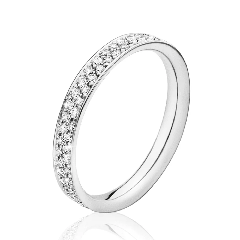 women’s platinum diamond engagement rings-Magic 18ct White Gold Pave Set Diamond Ring