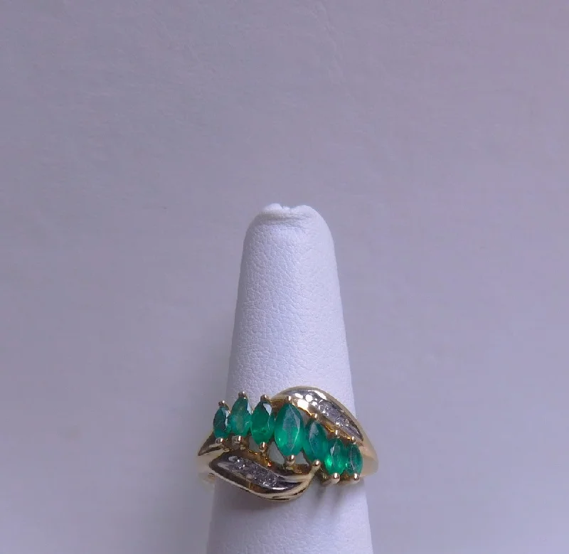 women’s side-stone engagement rings-14K ESTATE EMERALD AND DIAMOND RING