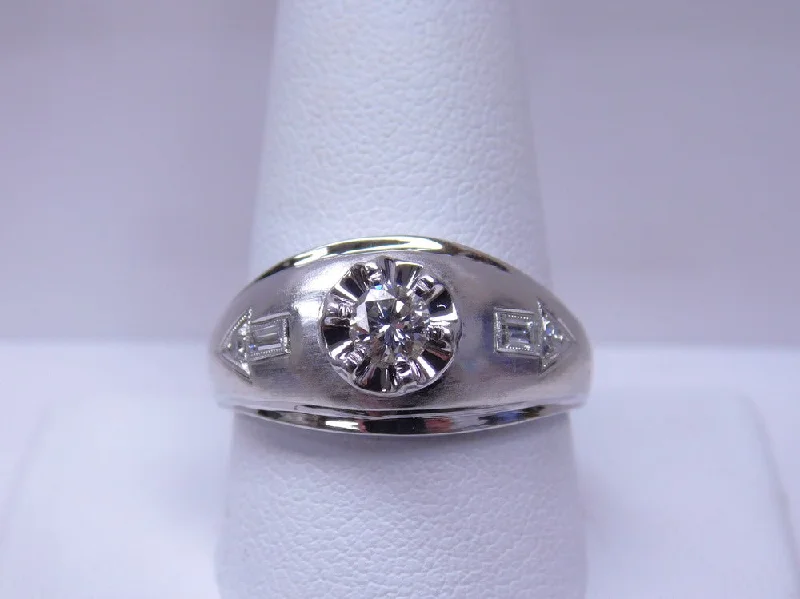 women’s cushion cut engagement rings-14K ESTATE GENTS DIAMOND RING