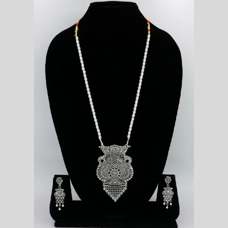 women’s love knot necklaces-Mahavir Oxidised Plated Long Necklace Set