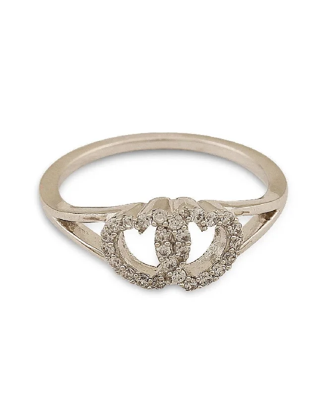 women’s vintage diamond rings-Pretty Stone Studded Silver Ring