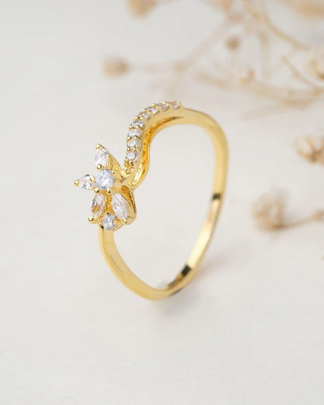 women’s unique diamond engagement rings-Kerrie 18Kt Gold & Diamond Ring