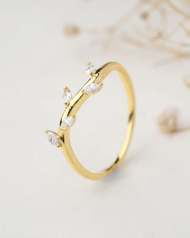 women’s square-cut engagement rings-Deviant Twine 18Kt Gold & Diamond Ring