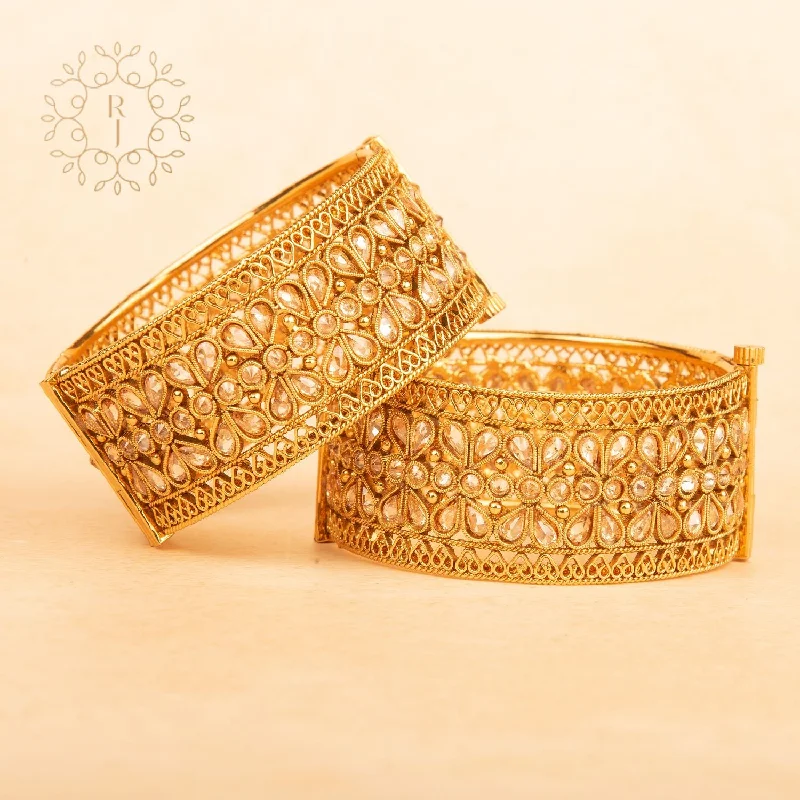 women’s bracelet stackers-Raddhi Jewels Designer Premium Quality Rajwadi Gold Plated Brass Openable Kada/Bangles Set