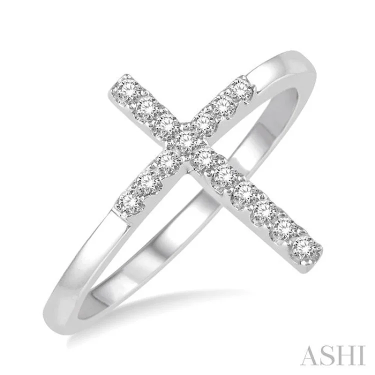 women’s pear-shaped rings-1/6 Ctw Cross Charm Round Cut Diamond Ladies Ring in 10K White Gold