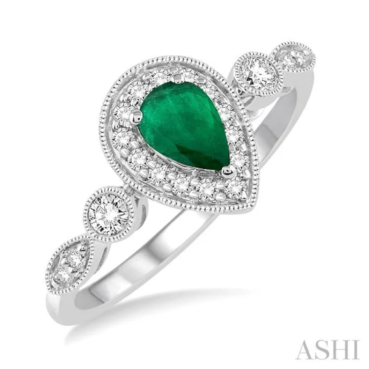 women’s unique wedding engagement rings-6X4MM Pear shape Emerald Center and 1/4 Ctw Round Cut Diamond Ring in 14K White Gold